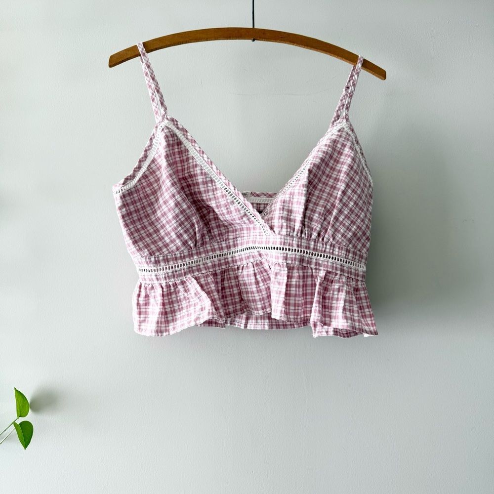 Lulu's checkered crop top L lavender and white